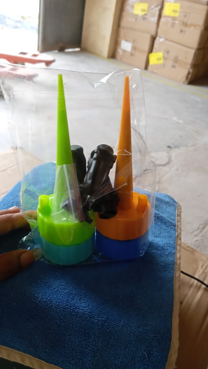 Auto Plant Watering Devices (1 Pc / Mix Color)