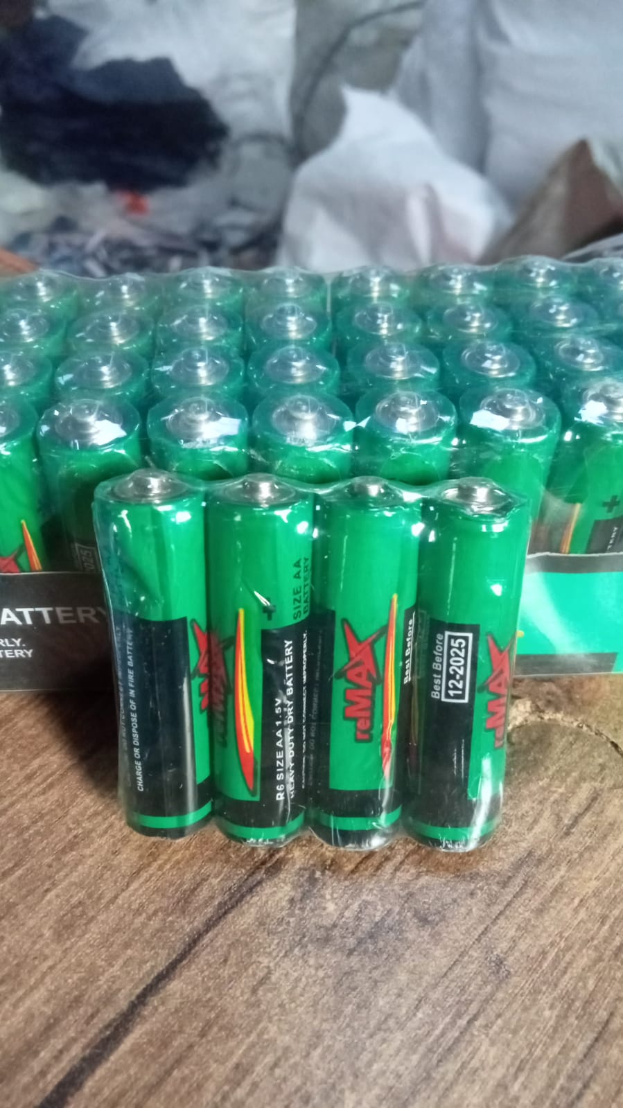 AA Performance Alkaline Non-Rechargeable Batteries